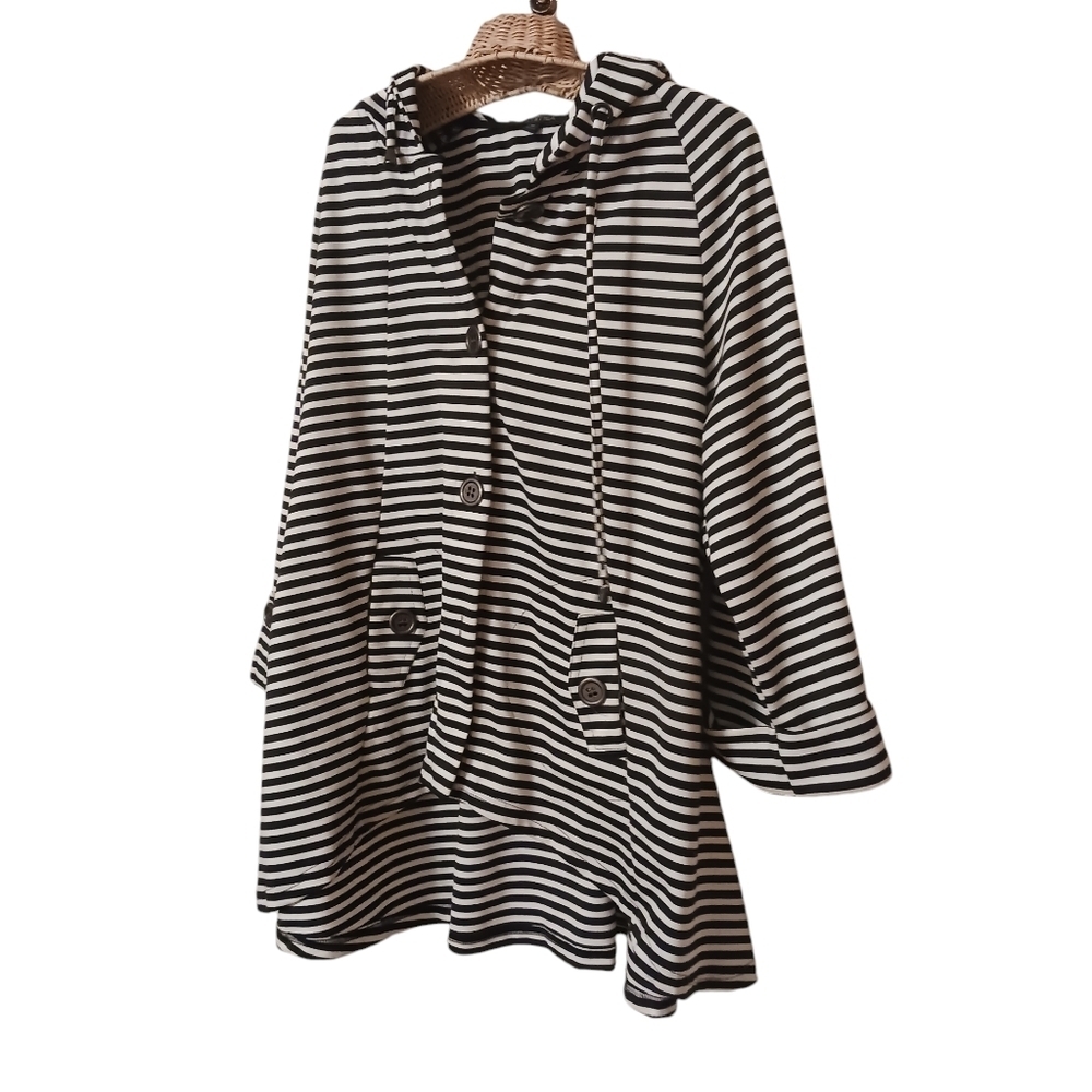 For Cynthia Hooded Black & White Striped Sweater Jacket Ladies Med BEETLEJUICE